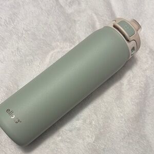 Ello Sage Green Water Bottle 22oz